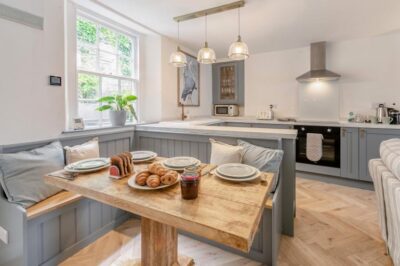 Fowey town cottage sleeps 4