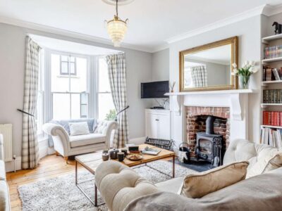 Fowey beach cottage sleeps 6