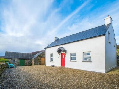 Buncrana budget cottage sleeps 4