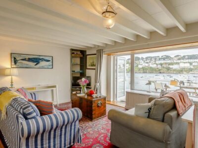 Polruan beach view cottage sleeps 4