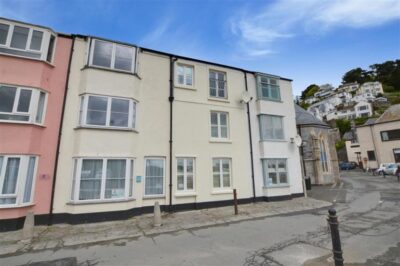 Looe seaside cottage sleeps 5