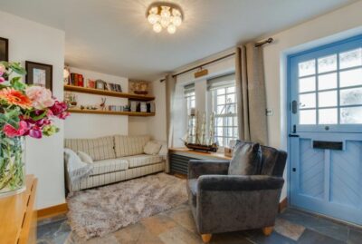 Looe coastal cottage sleeps 4