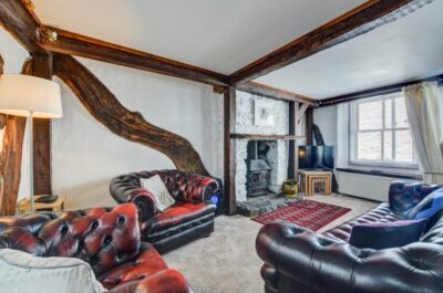 Looe pet friendly cottage sleeps 6