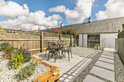 Charlestown dog friendly cottage sleeps 4