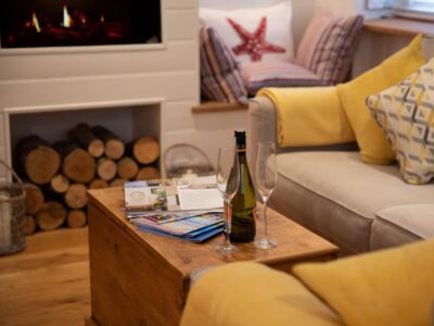 Dartmouth coastal cottage sleeps 6