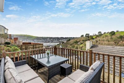 Kingswear river views cottage sleeps 8