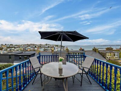 Brixham Bay view cottage sleeps 6