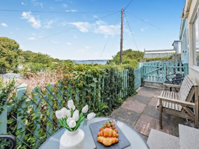 Brixham Riviera view chalet sleeps 4