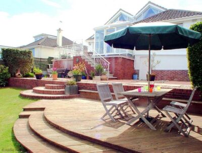 Torquay family friendly bungalow for 7