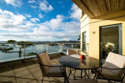 Torquay sea view apartment for 4