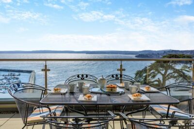 Torquay sea view apartment sleeps 6