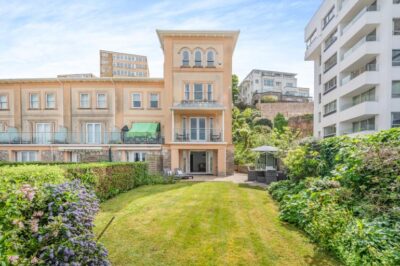 Torquay luxury penthouse with views