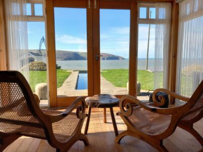 Cardigan Bay coastal cottage sleeps 6