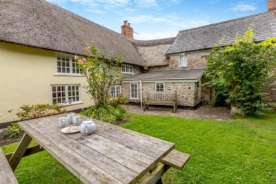 Branscombe coastal cottage for 6