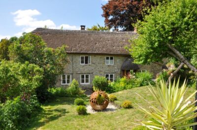 Branscombe coastal cottage sleeps 8