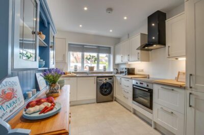 Beer coastal retreat sleeps 4