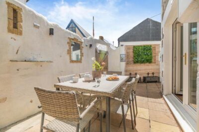 Beer coastal haven sleeps 6