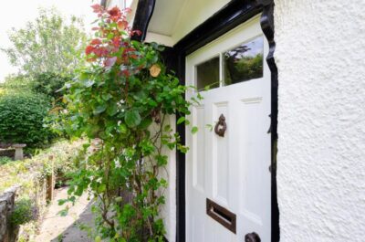 Seaton pet friendly holiday home for 5