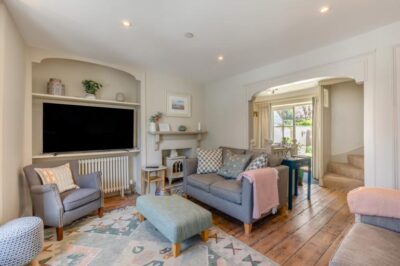 Lyme Regis dog friendly townhouse for six