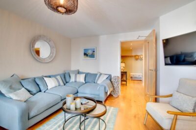 West Bay holiday apartment by the beach