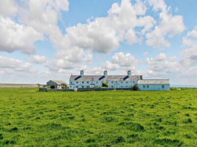 Dorset coastguard cottage sleeps 8