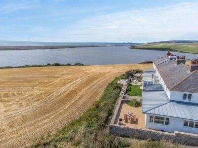 Chesil Beach luxury cottage sleeps 6