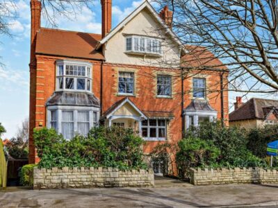 Jurassic Coast holiday apartment sleeps 4