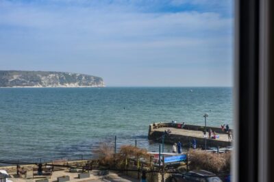 Swanage sea view apartment sleeps four