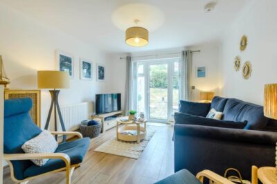 Swanage seaside apartment sleeps 5