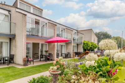 Christchurch waterside retreat sleeps 4