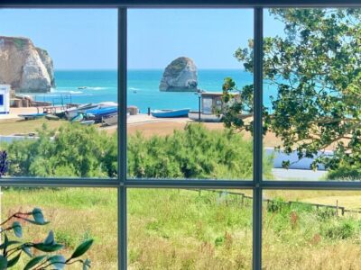 Freshwater sea view apartment sleeps 6