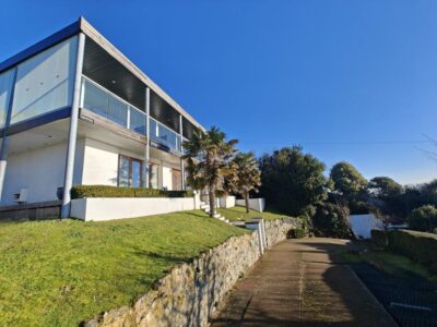 Ventnor sea view villa sleeps 8