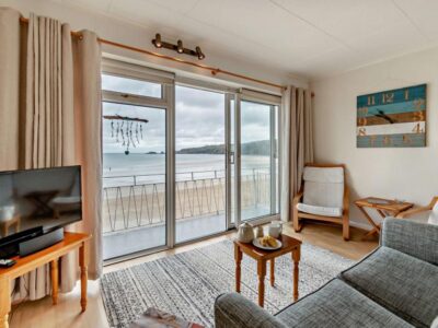 Romantic Saundersfoot apartment