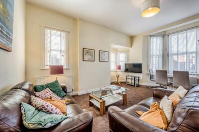 Bexhill-on-Sea coastal apartment sleeps 4