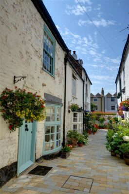 Deal coastal cottage sleeps 4