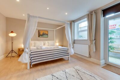Broadstairs beachside apartment sleeps 4