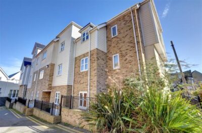 Broadstairs family friendly seaside apartment