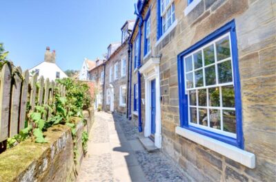Robin Hoods Bay dog friendly seaside cottage