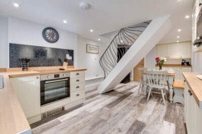 Staithes stone coastal cottage sleeps 5
