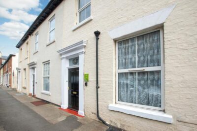 Whitby coastal townhouse sleeps 6