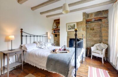 Robin Hoods Bay stylish coastal cottage