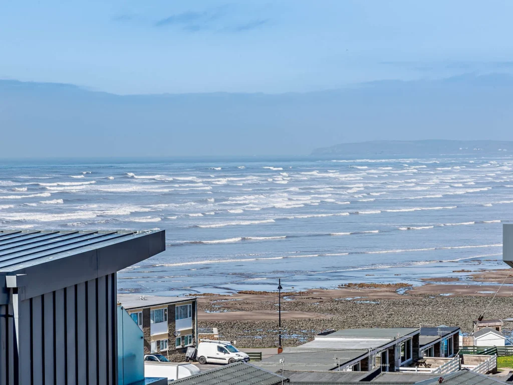Choppy surf conditions in Westward Ho, North Devon