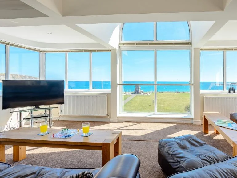 Large seaside apartment with sea views in Swanage, Dorset